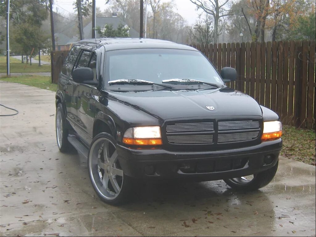 Купить додж бу авито. Dodge Durango 2002. Dodge Durango 2005. Dodge Durango 1997. Dodge Durango 1995.