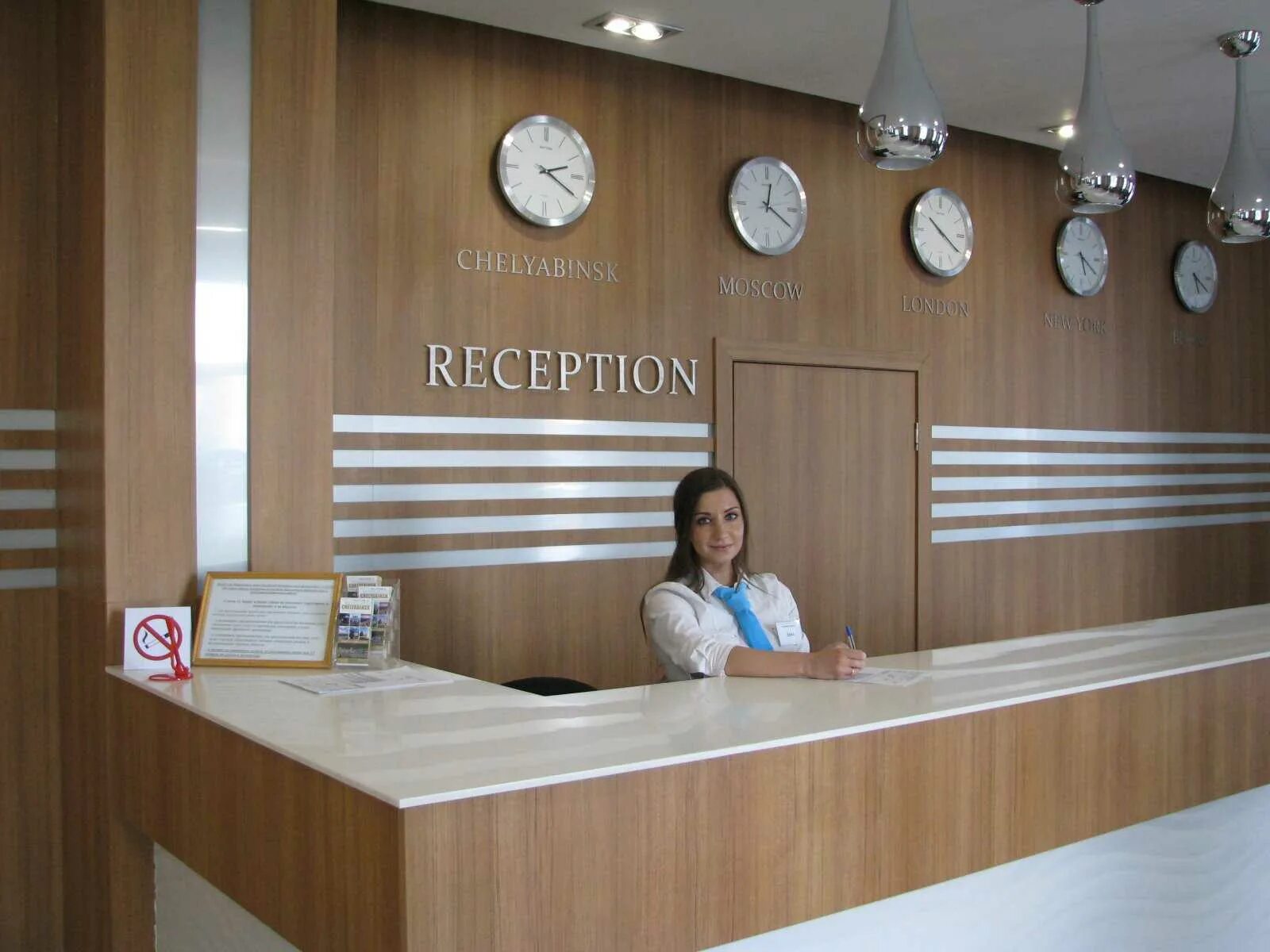 Гостиница в аэропорту челябинска баландино. Отель в челябинске бельхов. Гостиница в аэропорту челябинска. Челябинский отель 3 звезды. Гостиница в аэропорту челябинска.