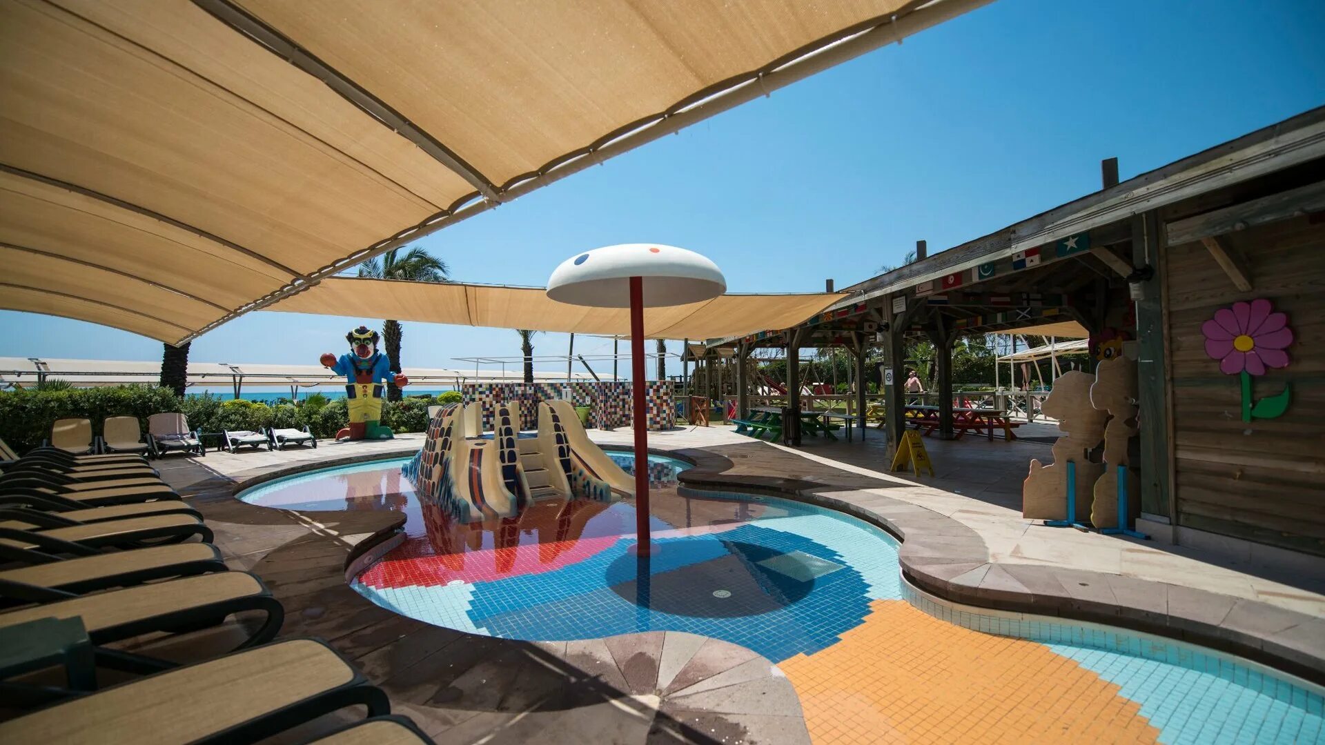 Crystal family resort 5. Crystal Family Resort Belek 5. Турция Кристал Фэмили Резорт. Турция Белек отель Кристалл Фэмили. Кристалл Резорт Белек.