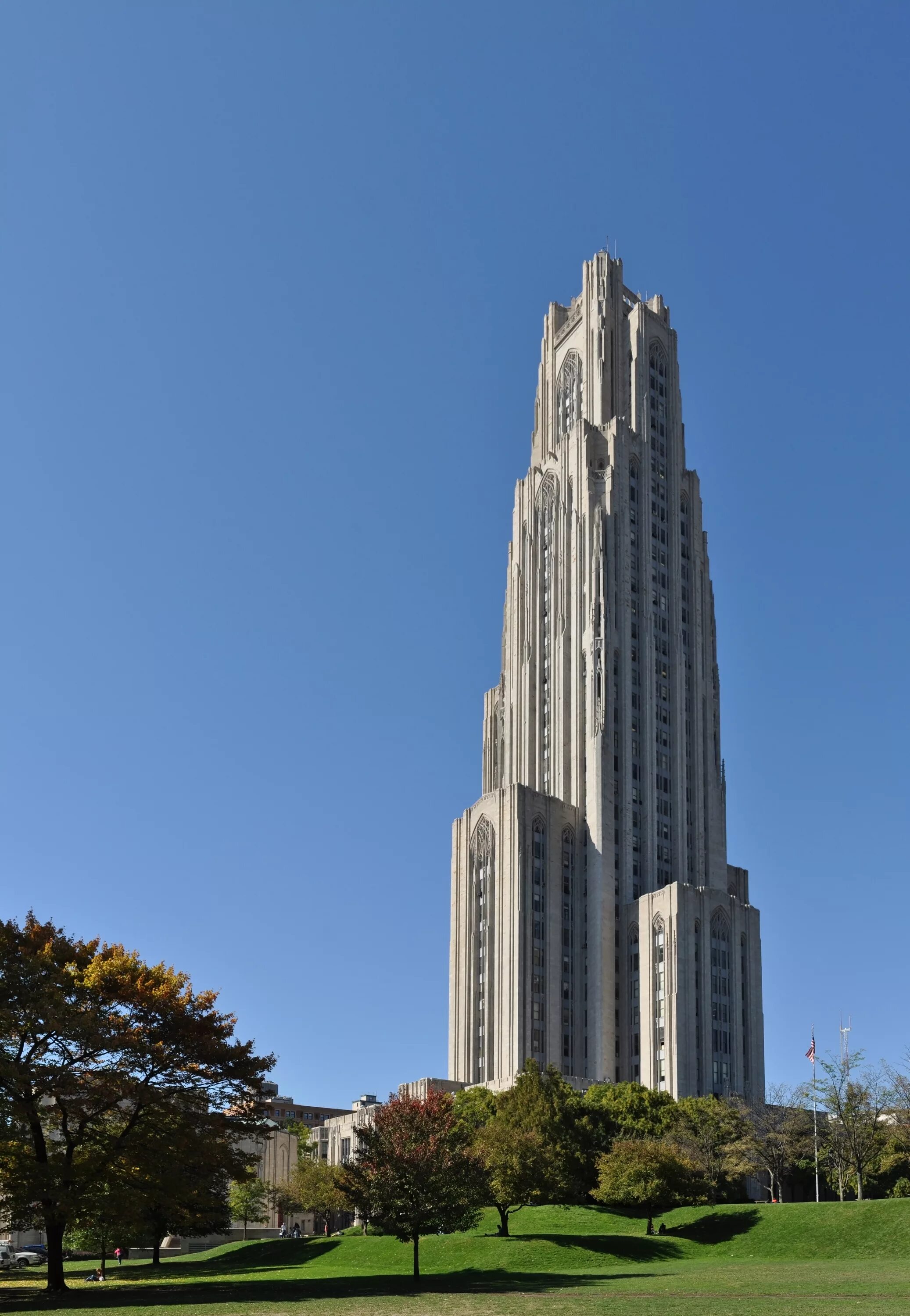 Питтсбургский университет Питтсбург. Cathedral of Learning Питтсбург. Небесная часовня Чикаго. Самое высокое здание учебного заведения в мире