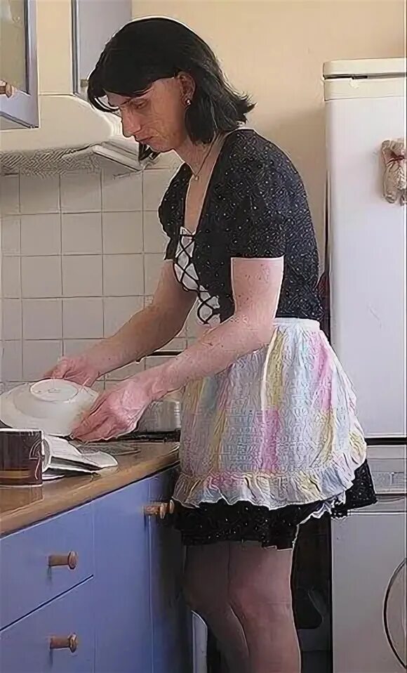 Женщина на кухне. Японка отсосала в офисе. Занимаются любовью на кухне. Hot mom in the kitchen shows her rump - 49 pics xhamster. Forced kitchen.