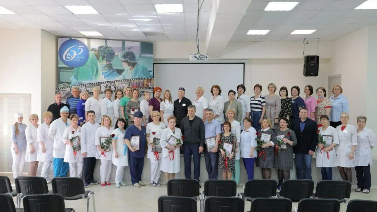 Врачи 13 поликлиники дзержинск. Дзержинск больница БСМП. Главврач БСМП Дзержинск. Врачи БСМП Дзержинск Нижегородская. Медиком Дзержинск.