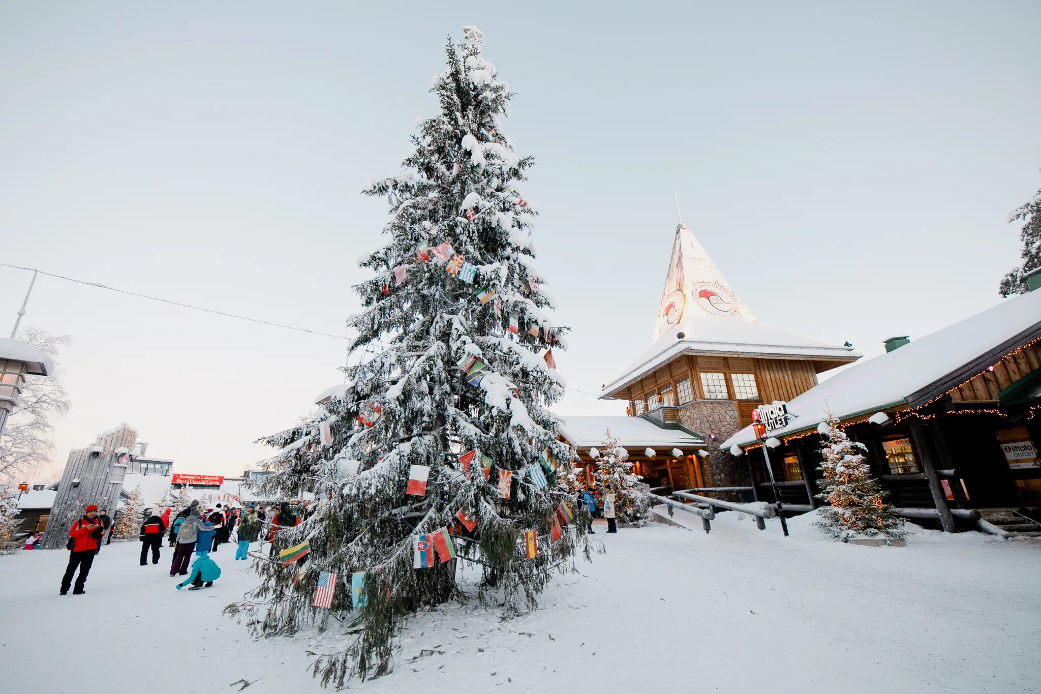 столица лапландии рованиеми. протестантский храм кемерово возле лапландии. москва лапландия. рованиеми). резиденция санта клауса в лапландии.