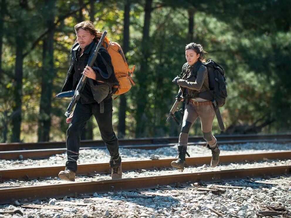 Norman reedus 2010. Задачи на сколько во сколько. В раз больше. Я дождусь своего счастья. Раз два три четыре кто живет в квартире.