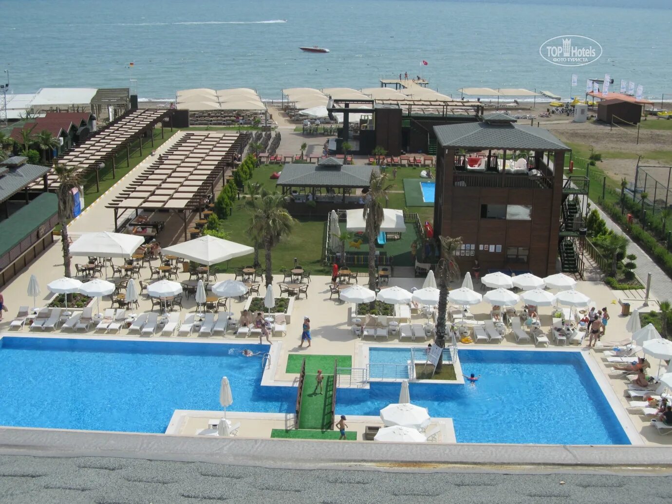 Night connected club belek 5. Fun Sun Family Life Белек. Life Belek 5. Fun&Sun Family Life Belek (ex. Day&Night connected Club Life Belek) 5* Турция, Белек. Территория отеля фан Сан Фэмили лайф Белек.