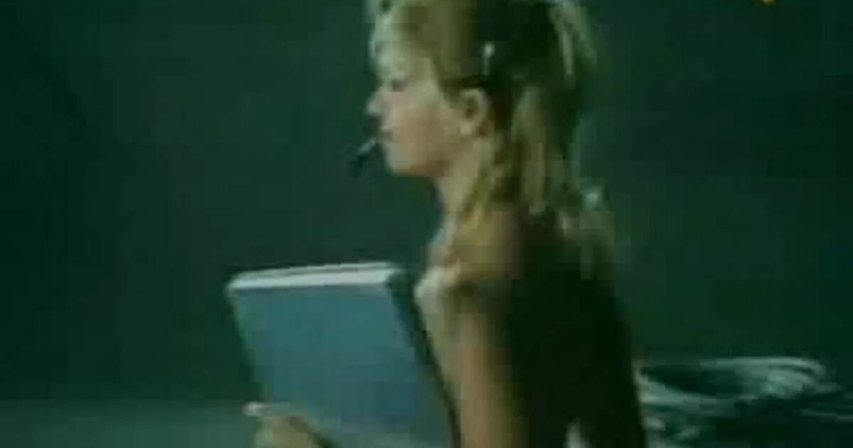 The ballad of chasey lain. Bloodhound gang the ballad of chasey lain» клип. bloodhound gang chasey lane. ballad of chasey lane. chasey lain клип.