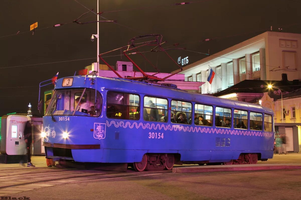 Трамвайчики по тройке. Tatra t3su Москва. Московский трамвай Татра т3 синий. Трамвай Tatra t3. Трамвай 3 Москва.