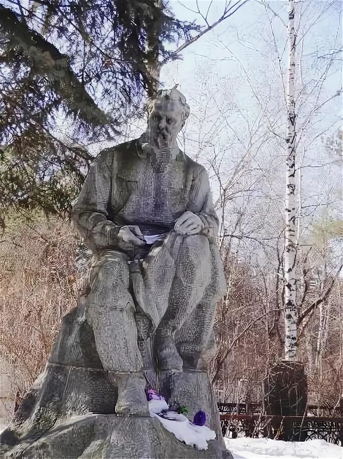 Бажов памятник. Памятник Бажову в Екатеринбурге. Памятник Бажову в Екатеринбурге на кладбище. Памятник Бажову на Урале. Бажов памятники