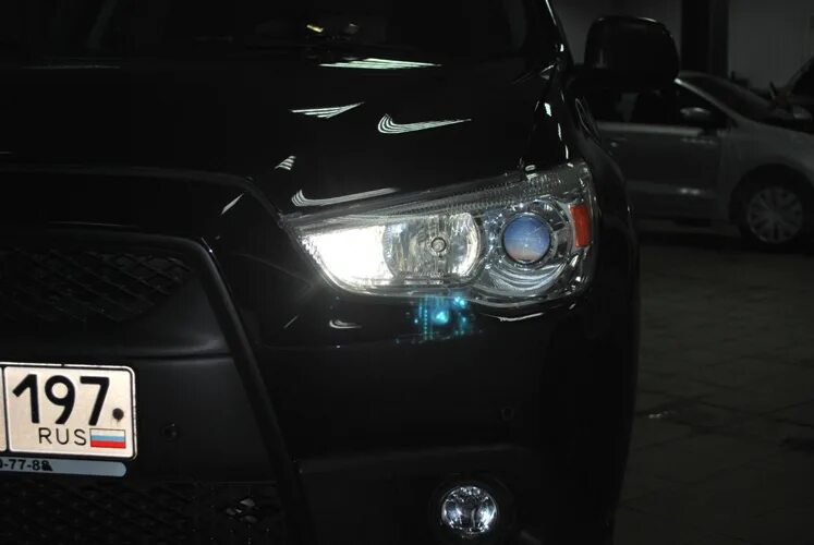 Габаритные огни Mitsubishi ASX 2010. ASX 2011 Габаритные огни. Лампы габаритов фары Mitsubishi ASX. Габаритные лампочки на Mitsubishi ASX. Ближний свет асх лампы