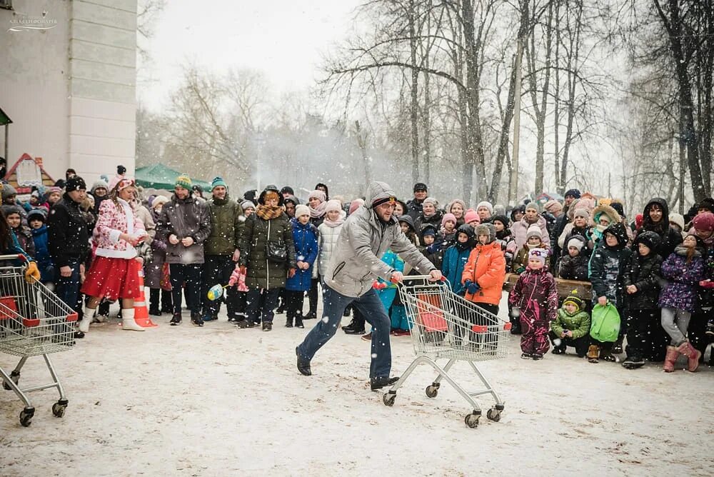 Масленица в Дятьково 2021. Масленица парк 50 летия октября. Представление ансамбля на Масленице. Масленица в Первомайском парке Щекино в 2023 году.