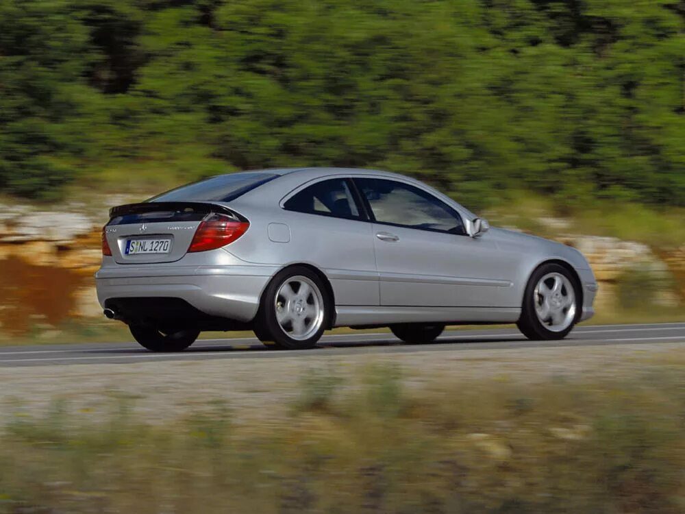 Мерседес-бенц c 180. Mercedes benz c class w204 coupe. Mercedes benz w203 купе. Mercedes c450 amg sport. Mercedes c220 coupe.