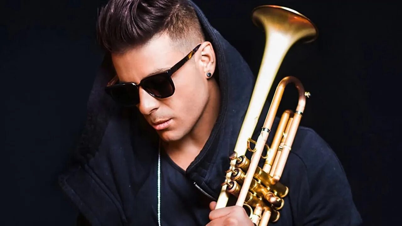 World sound timmy trumpet. Тимми трампет. диджей тимми трампет. тимми трампет фото. the player timmy trumpet kshmr zafrir.