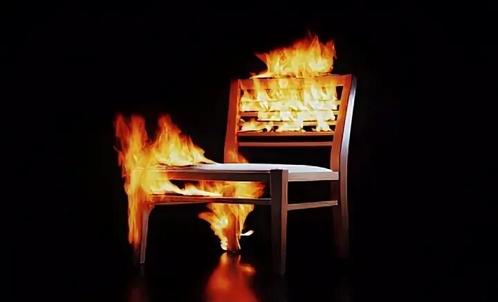 Горящий стол. Горящий стул. Горящая мебель. Сгоревший стол. Сгорел стол