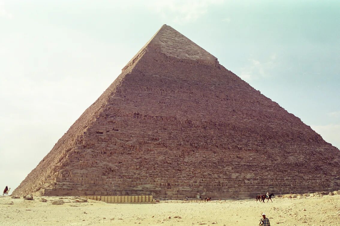 Пирамида мида. Пирамида хеопса. Пирамида снофру в египте. Пирамиды маврикия. Пирамида снофру в египте.