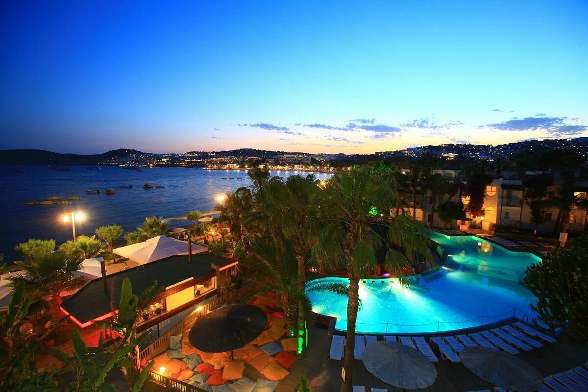 Park ayaz. Аяз аква бич отель бодрум. Отель parkim ayaz бодрум. Gumbet park ayaz. Отиум парк аква аяз бодрум.