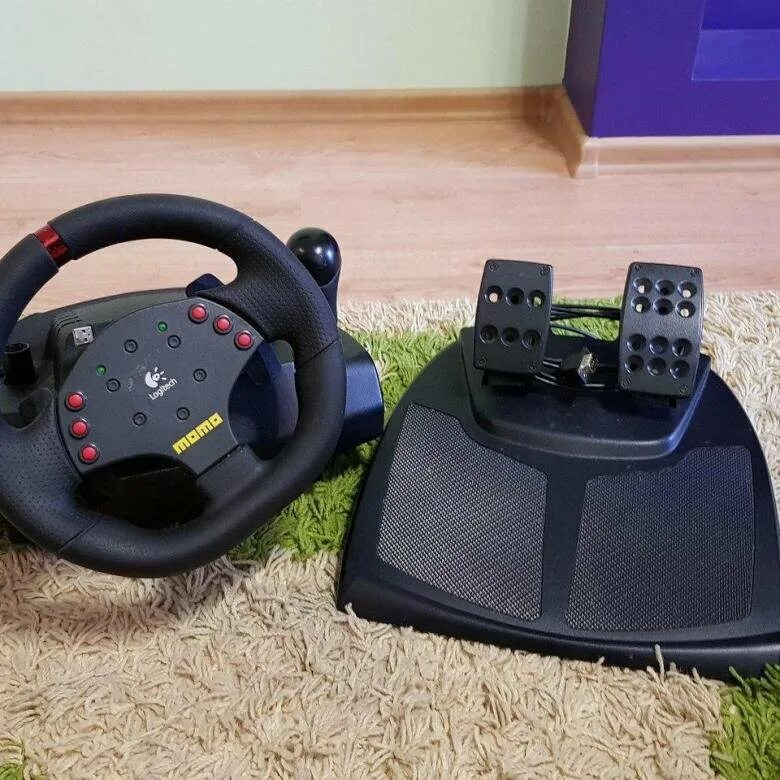 Лоджитек Momo Racing. Игровой руль Logitech Momo Racing. Руль Logitech Momo Racing Force. Logitech Momo Racing Force feedback Wheel.