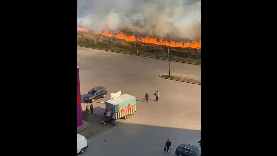 Пожар в костроме вчера. Пожар за волгой сейчас. Жесть волгограда сегодня. Пожар в рыбинске вчера за волгой. Пожар за волгой в самаре 27 августа.