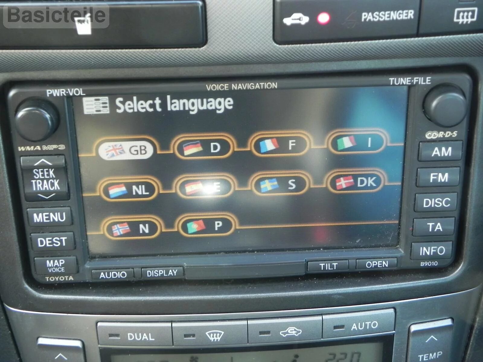 Voice navigation