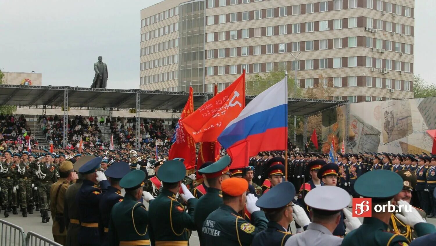 Состоится парад 9 мая в москве. Парад победы фото. парад победы оренбург. парад красивое фото. когда будет парад победы.