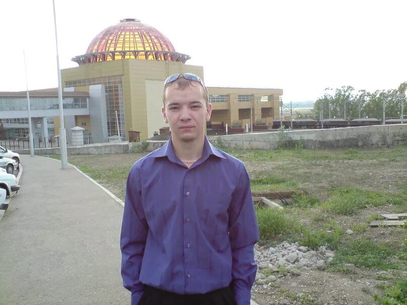 Портрет виктора розова. Политические деятели красноярского края. Гагарин на красноярской гэс. Почетные люди красноярска. Плисов красноярск.