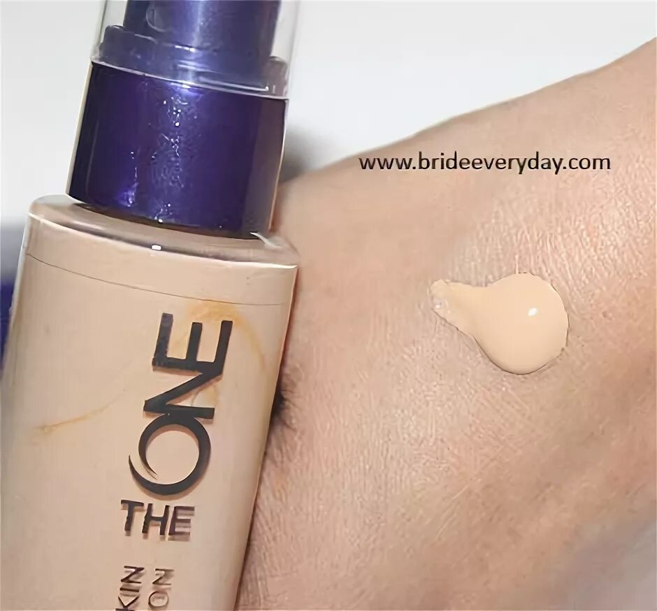 Natural beige. Oriflame крем для лица тональный the one ILLUSKIN Foundation 05. Тональный крем в Орифлейм the one 35786. Тональная основа Орифлейм 31 158. Natural Beige тональная основа Орифлейм.