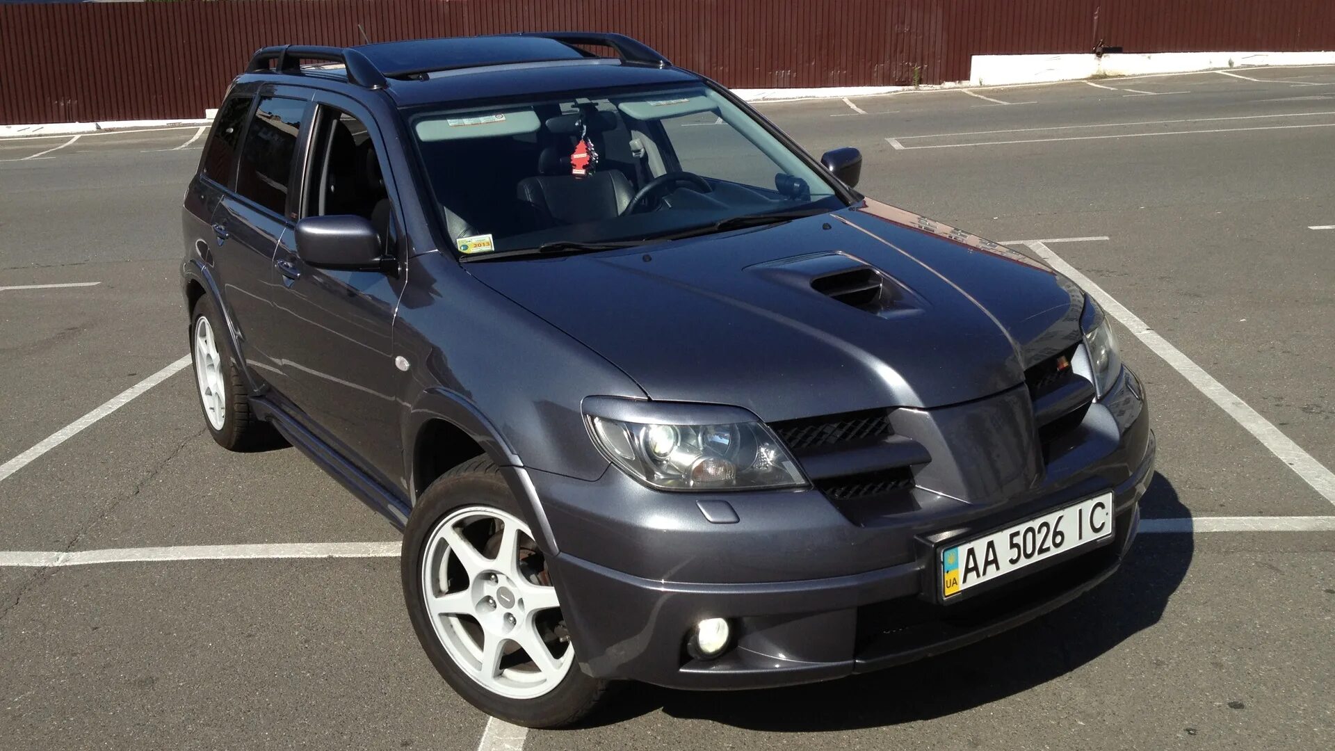 Mitsubishi outlander первое поколение. Мицубиси Аутлендер 1. Mitsubishi Outlander Turbo 2005. Mitsubishi Outlander Turbo 2006. Мицубиси Аутлендер 1 поколения.