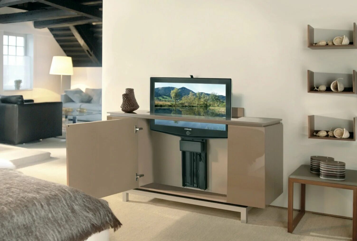 лифт для телевизора в тумбу. выдвижной телевизор. телевизор выдвижной из тумбы. выдвигающийся телевизор из тумбы. телевизор выдвижной из тумбы.