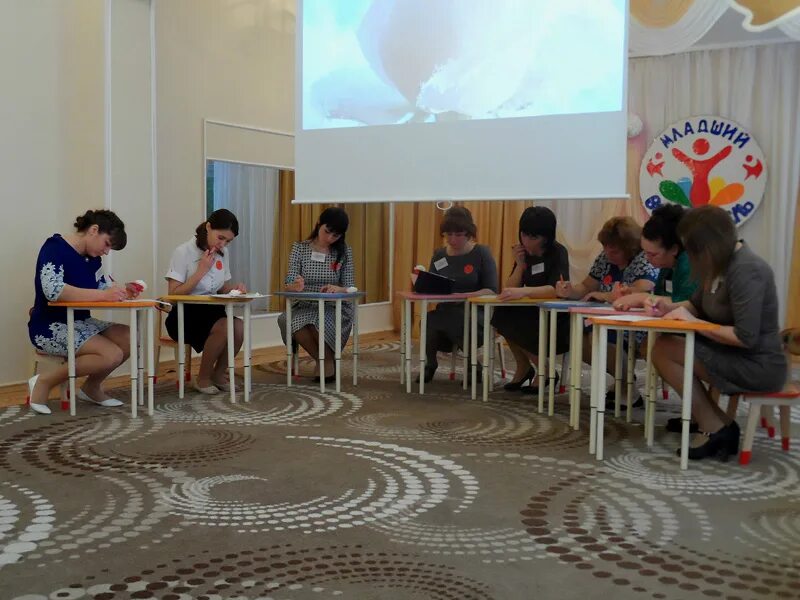 Младший воспитатель. Младший воспитатель рыбинск. Младший воспитатель рыбинск. Садик детский 1 приморско-ахтарск воспитатели приемко елена. Младший воспитатель рыбинск.