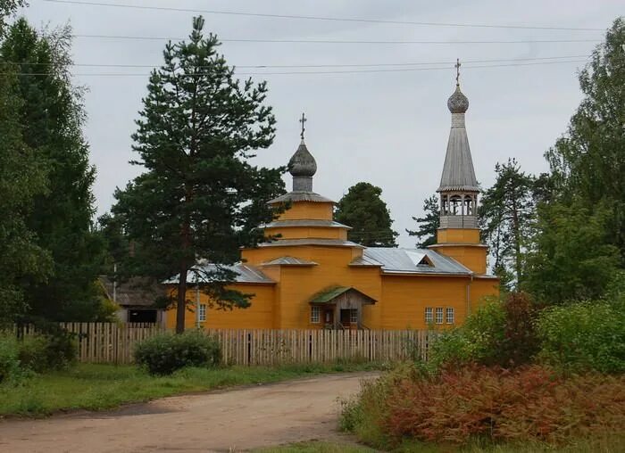 Хвойная новгородская обл. Пос Хвойная Новгородская область. Хвойная посёлки городского типа Новгородской области. Станция Хвойная Новгородская. Церковь в Хвойной Новгородская.