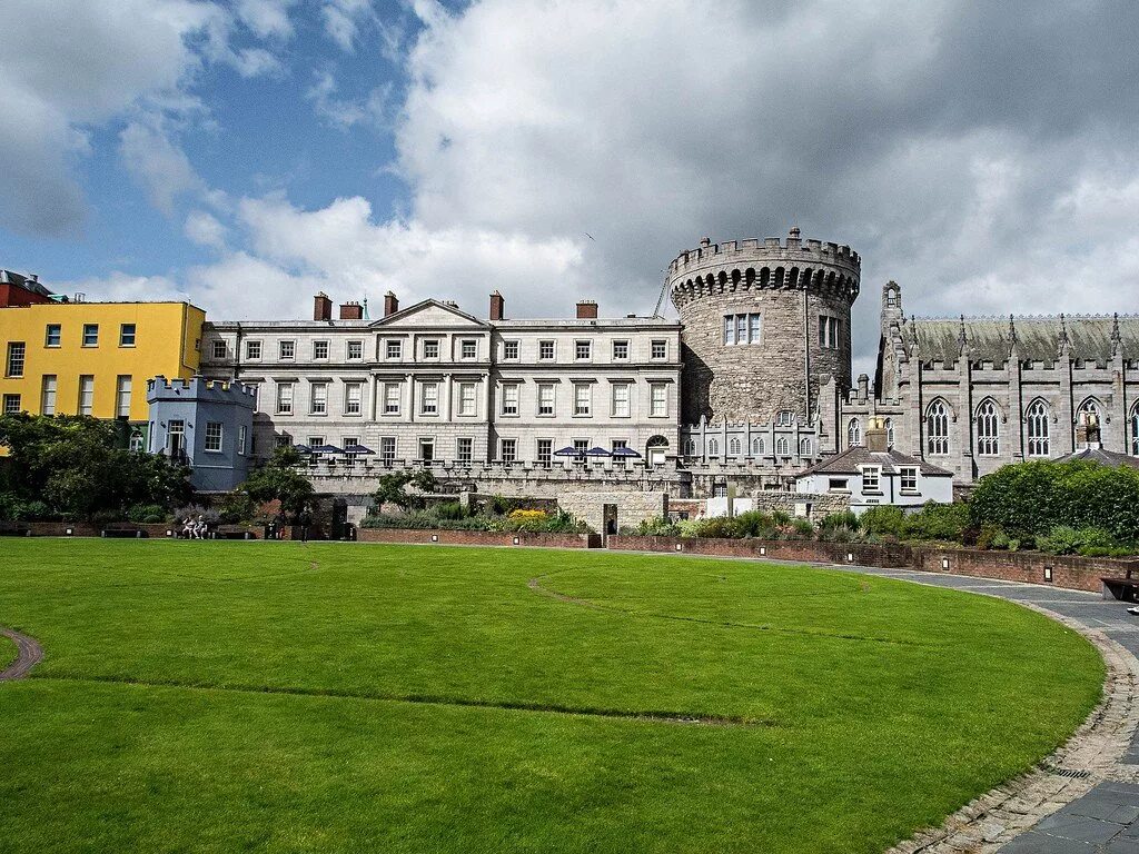 1. Dublin castle. Дублинский замок дублин. Королевская часовня (дублин). 3.