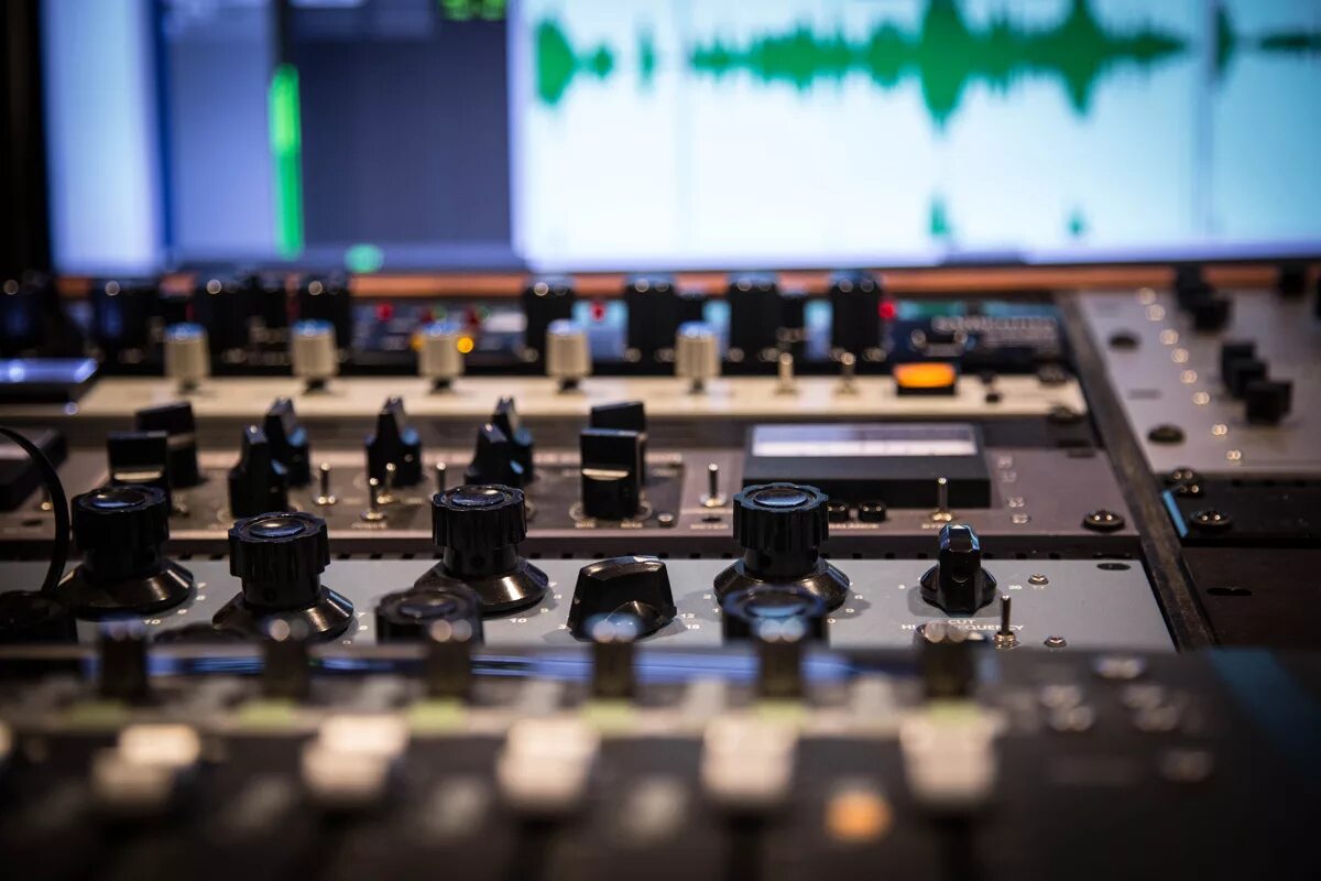 Mixing tracks