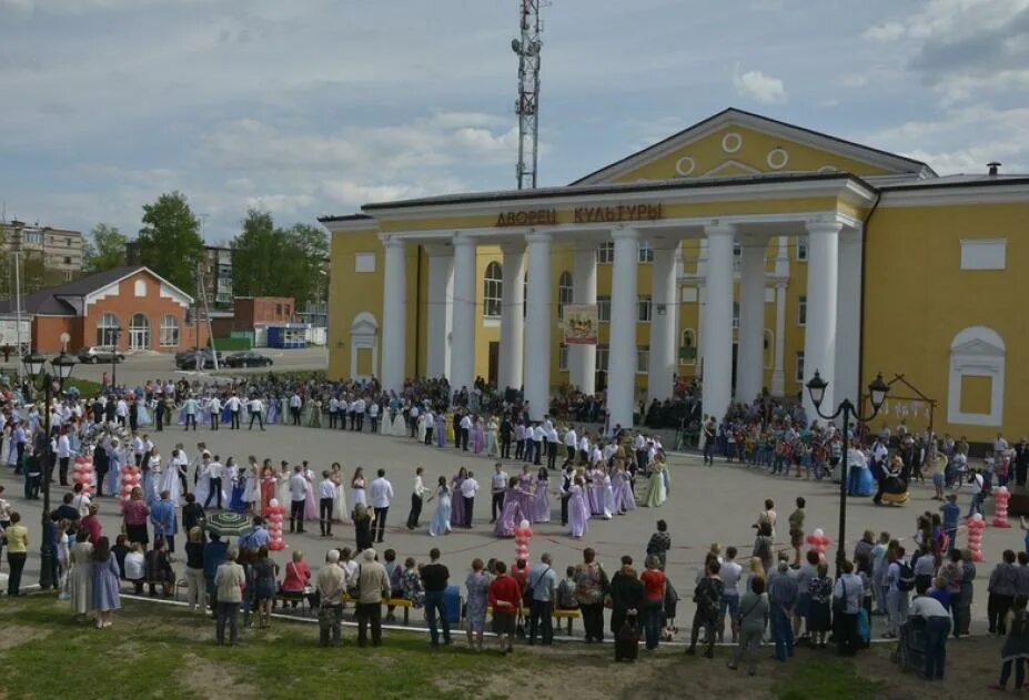 Тула суворов купить. Суворов Тульская область. Тула город Суворов. Дворец культуры город Суворов. Тульский область Суворов Тульской.