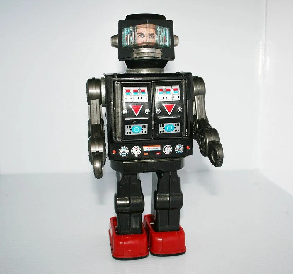 Робот пульт машина. Игрушечный робот японский. Игрушка робот на пульте управления. Робот космонавт игрушка. Роботы игрушки в Японии.
