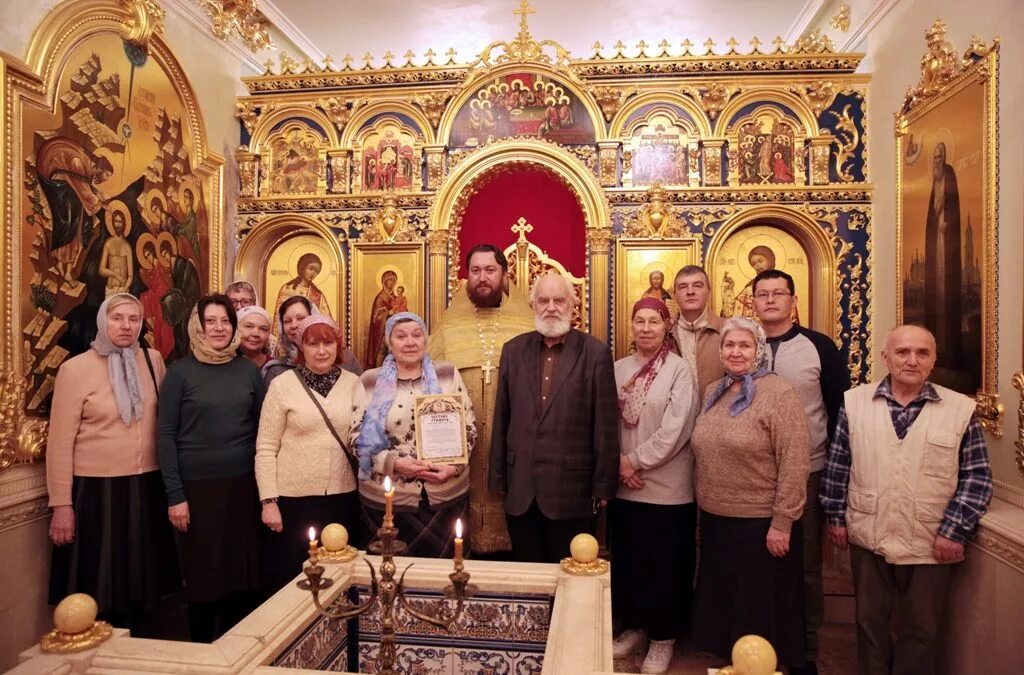 Богослужения в св. Обет трезвости храм всех святых на Соколе. Храм Всехсвятский на Соколе богослужение. Патриаршее подворье храм всех святых во Всехсвятском на Соколе.