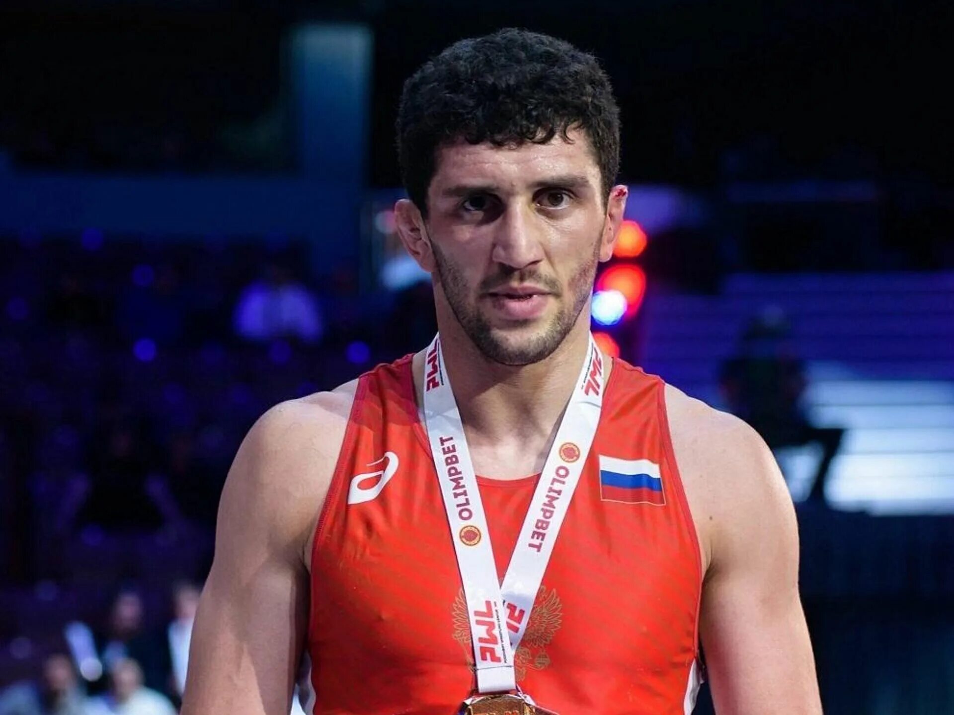 Заурбек сидаков олимпийский чемпион. Заурбек сидаков борец. Заурбек сидаков вольная борьба. Заурбек сидаков борец. Заурбек казбекович сидаков.