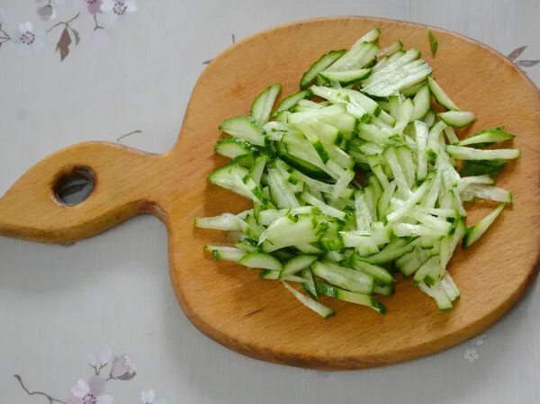 Огурцы нарезанные соломкой фото Салат "ВКУСНЯШКА" БЕЗДОЛГОВ Дзен