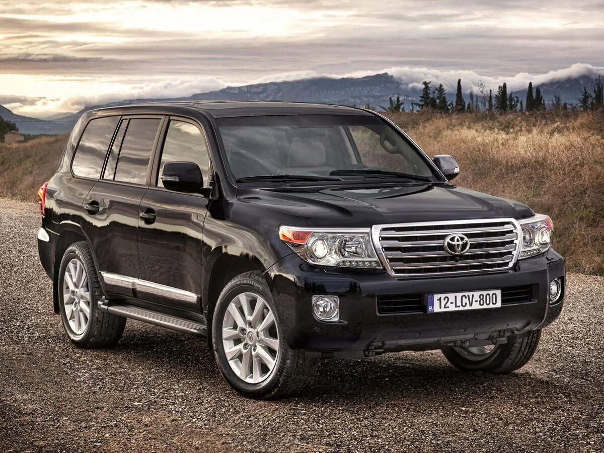 Купить крузер 2012. Toyota Land Cruiser. Toyota Land Cruiser 2012. Toyota Cruiser 200. Toyota Land Cruiser 200 v8.