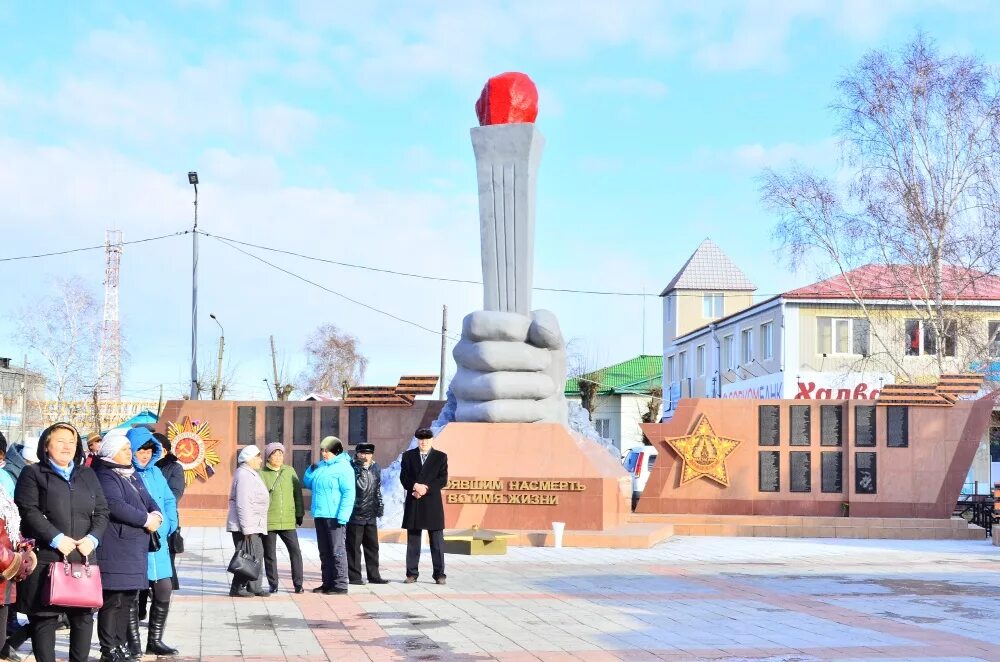 Погода каменск бурятия кабанский. Кабанский район село Кабанск. Село Кабанск Республика Бурятия. Памятники Кабанска. Село Кабанск Абанский райо.