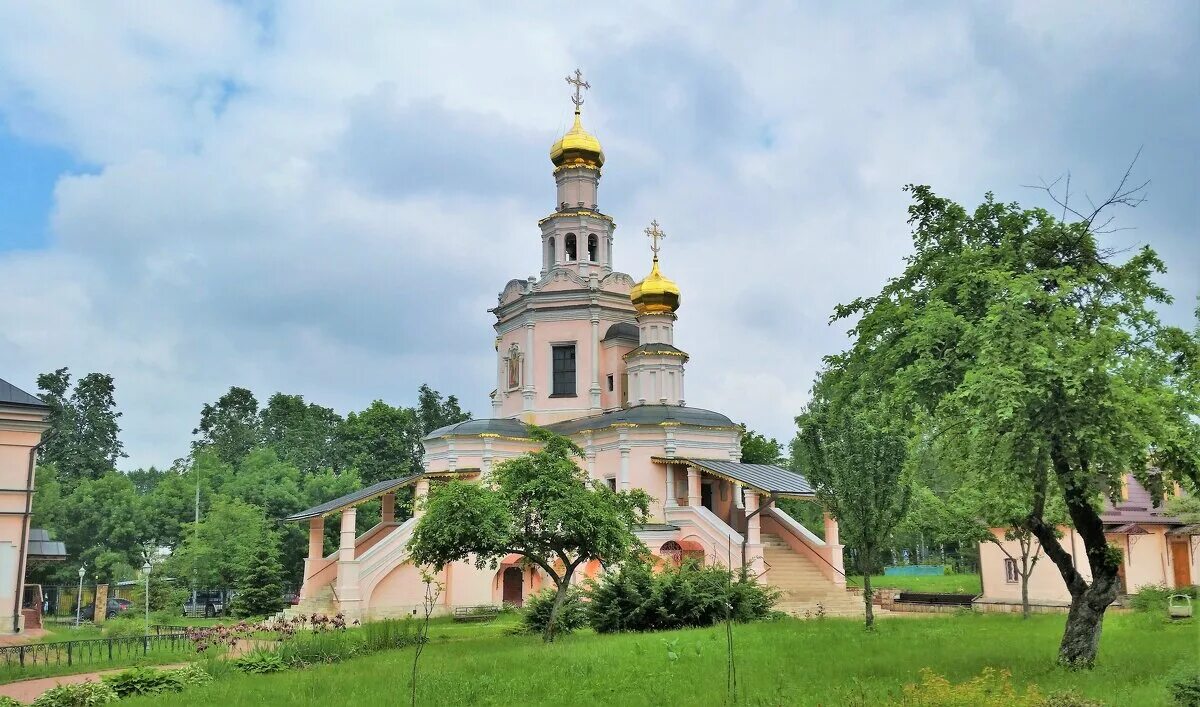 Бориса и глеба в зюзино. Храм Бориса и Глеба в Зюзино. Церковь святых благоверных Бориса и Глеба в Зюзино. Церковь Бориса и Глеба в Зюзине (Перекопская улица, 9). Церковь святых Бориса и Глеба в Зюзино Архитектор.