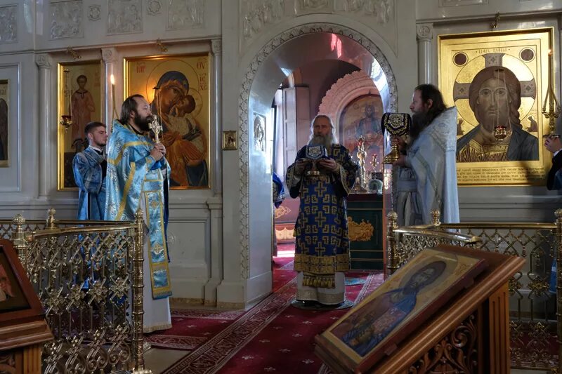 краснодарский женский монастырь иконы божией матери "всецарица". монастырь всецарица пластуновская. храм всецарица. женский монастырь в честь иконы всецарицы. станица пластуновская монастырь всецарица.