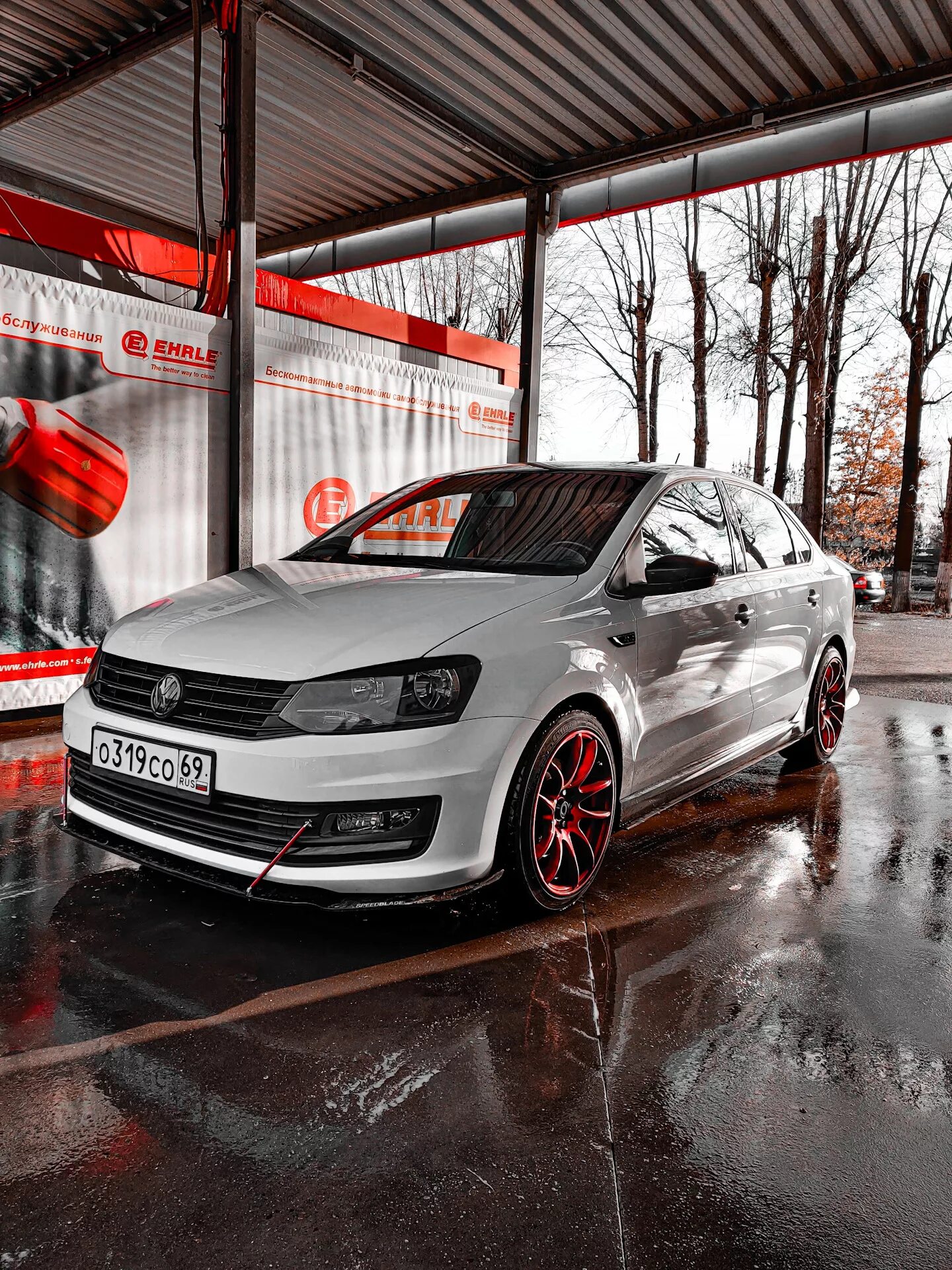 Купить поло седан спб. Volkswagen Polo sedan r line. Polo sedan 2020 Tuning. Volkswagen Polo 2017 Tuning. Volkswagen Polo r line седан.