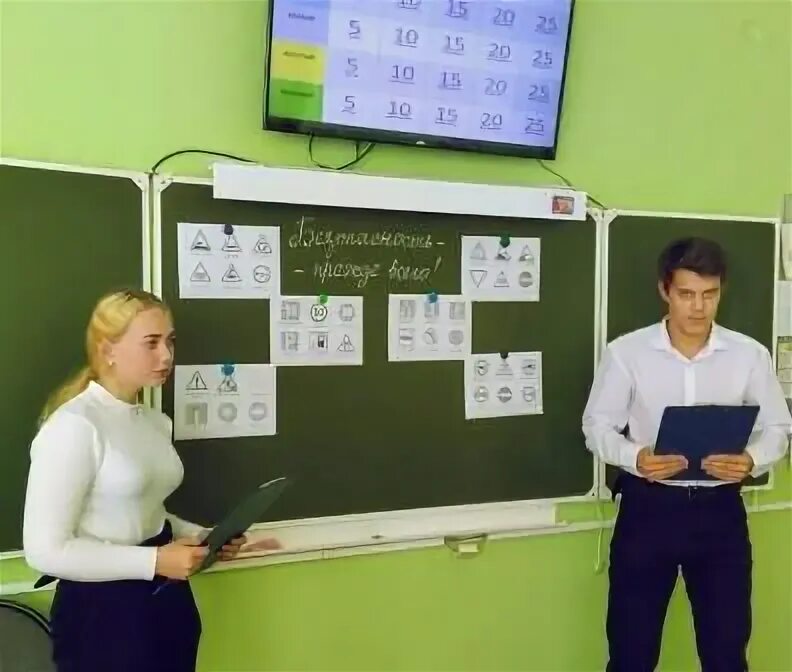 Школа 4 ува. Беседа со школьниками фото. Школа поселка ува. Фото 8г класс. Увинская школа 2.