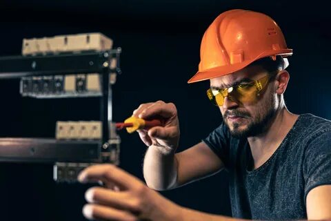 Профессионал обладает