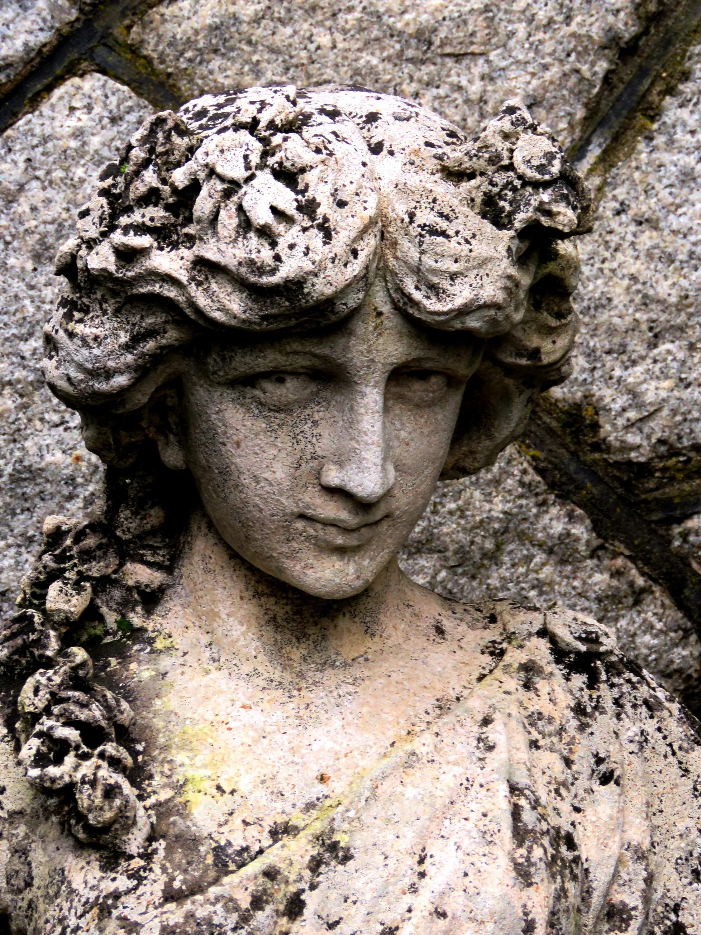 Stone woman. Античная скульптура. Каменные скульптуры. Каменная женщина. Греческие статуи.