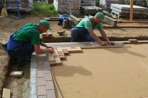 Работа положить тротуарную плитку