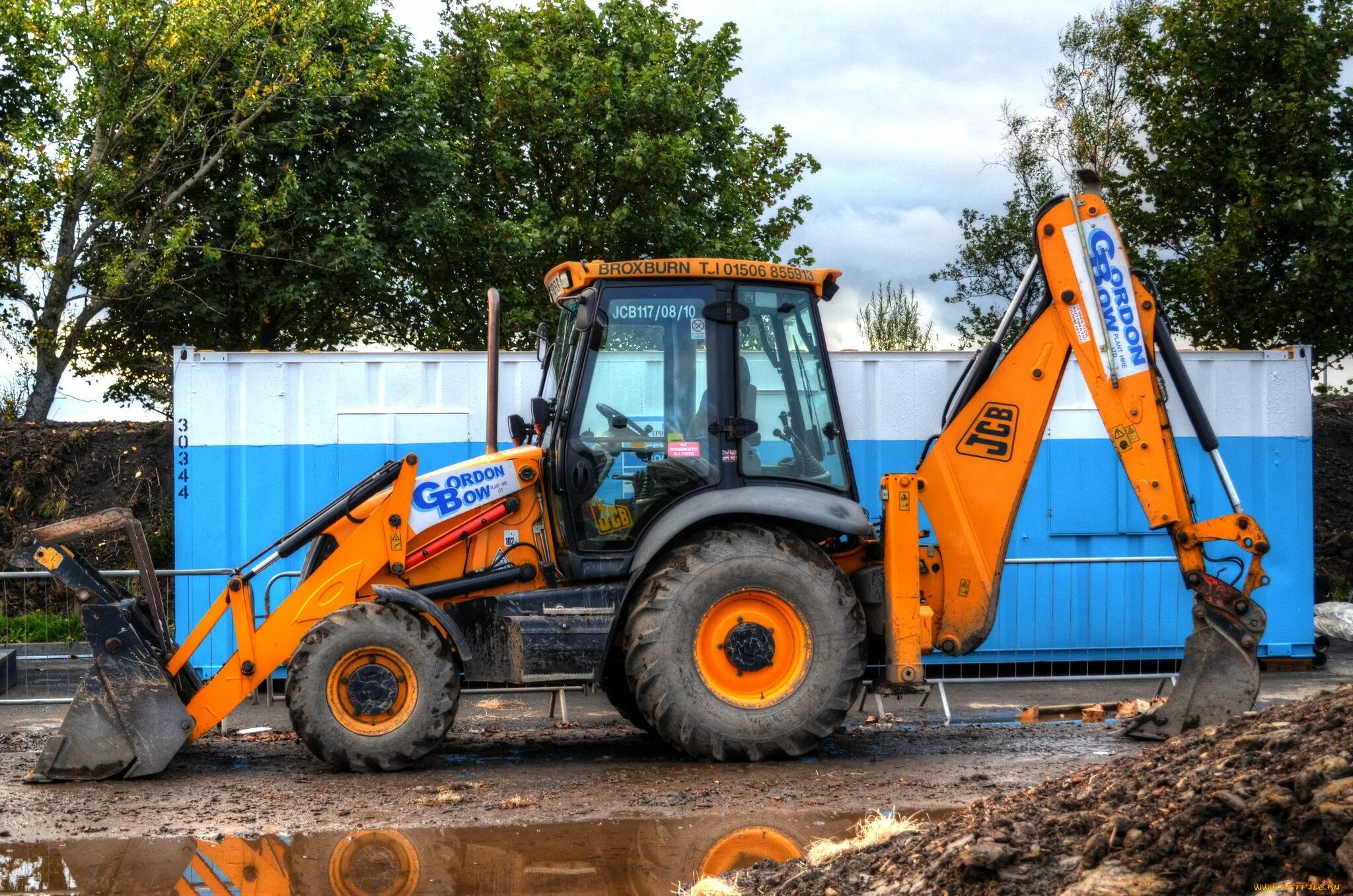 Трактор желтый с ковшом JCB. Экскаватор-погрузчик колесный e230wh. Трактор с ковшом настоящий. Трактор колесный с ковшом. Работа трактора ковшом