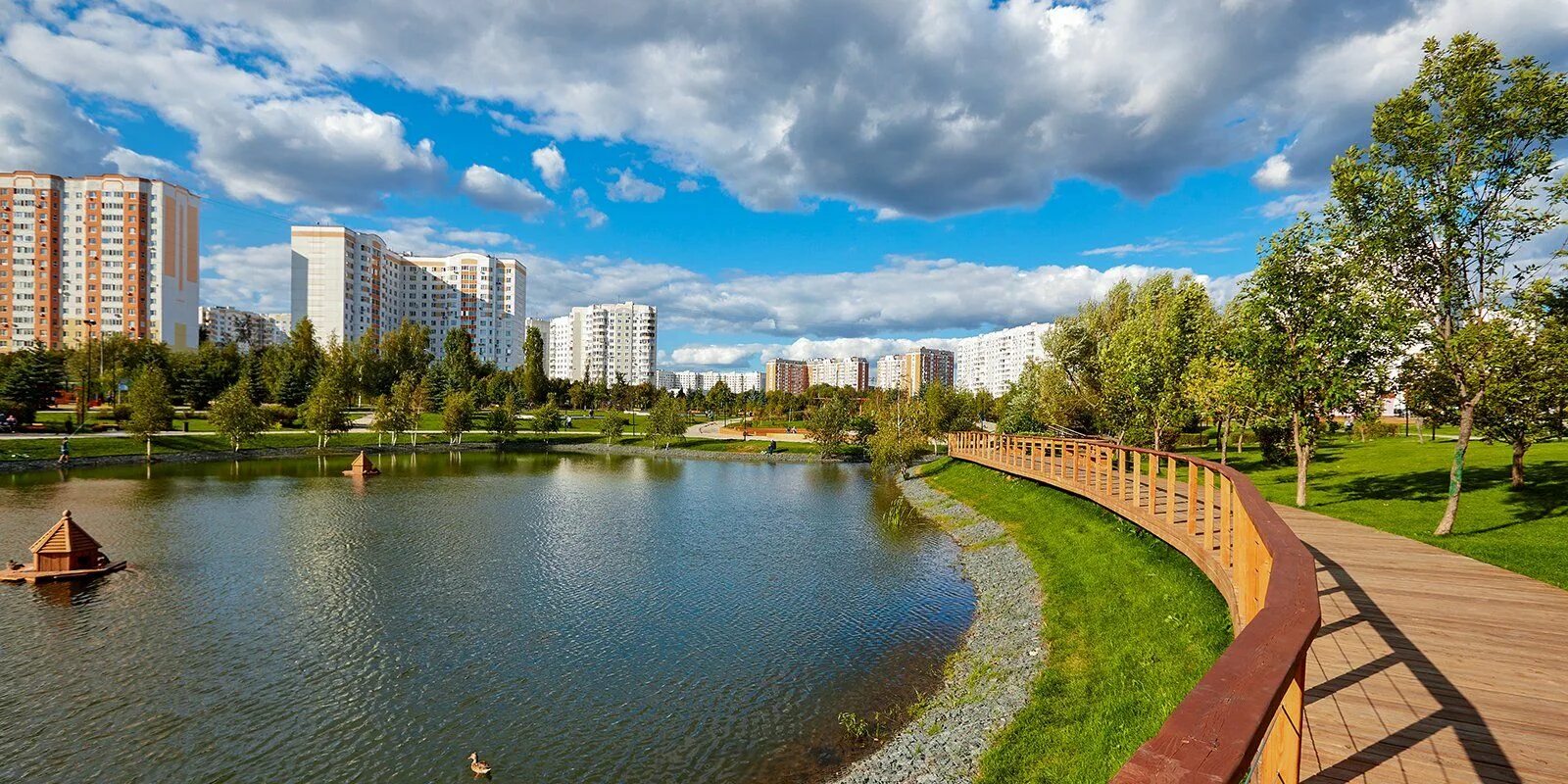 Парк южное бутово бунинская аллея. Парк южное бутово. Ландшафтный парк южное бутово. Черневский парк южное бутово. Парк горчакова бутово.