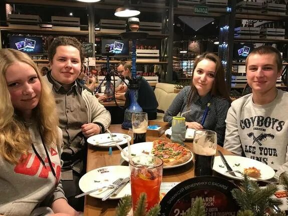 Краса росгвардии анна храмцова. Анна долматова екатеринбург. Красивые девушки екатеринбурга. Кристина журавлева бьюти блогер. Екб инстаграм.