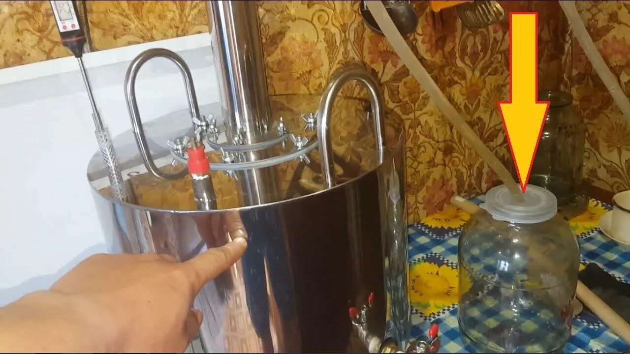 Гнать самогон с дефлегматором. Брага для самогонного аппарата. сухопарник и барботер для самогонного аппарата. мсд самогонный аппарат. самогонный аппарат 12 литров с сухопарником.