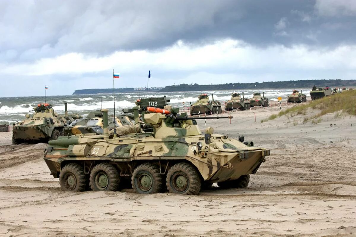 3 армейский корпус. Армейские корпуса украины. Бтр 82 с пехотой. Армейский корпус в карелии. Дук пс правый сектор.